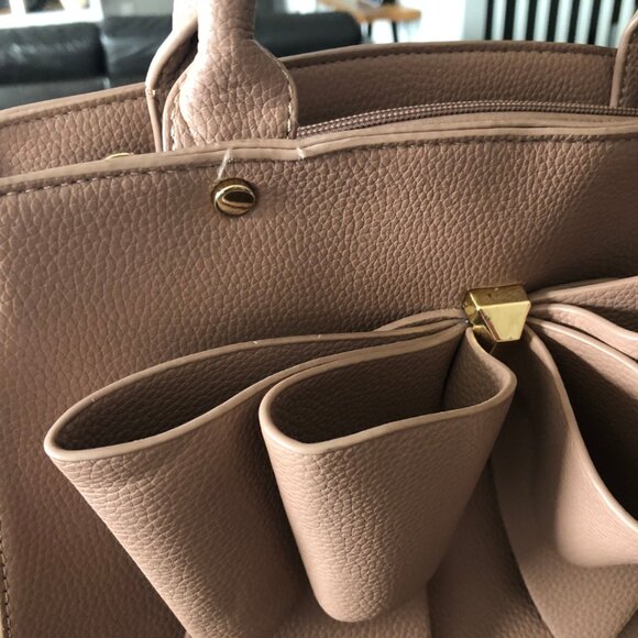 Crossi Bow Vegan Leather Handbag - Picture 2 of 8